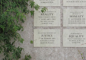 memorialplaques1a